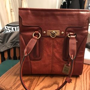 Gorgeous bnwot Frye Cameron Purse